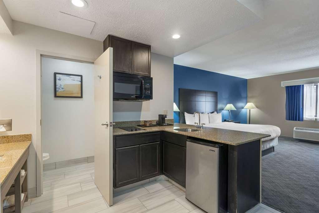 Comfort Inn & Suites Mundelein-Vernon Hills Room photo