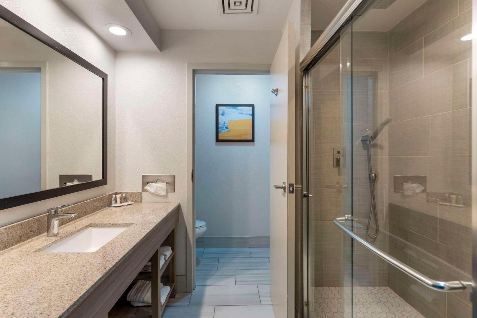 Comfort Inn & Suites Mundelein-Vernon Hills Exterior photo